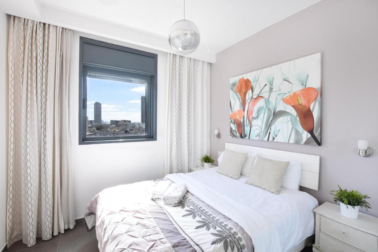 Spacious 2-Br In Shenkin Street By Holyguest Tel Aviv Exterior photo